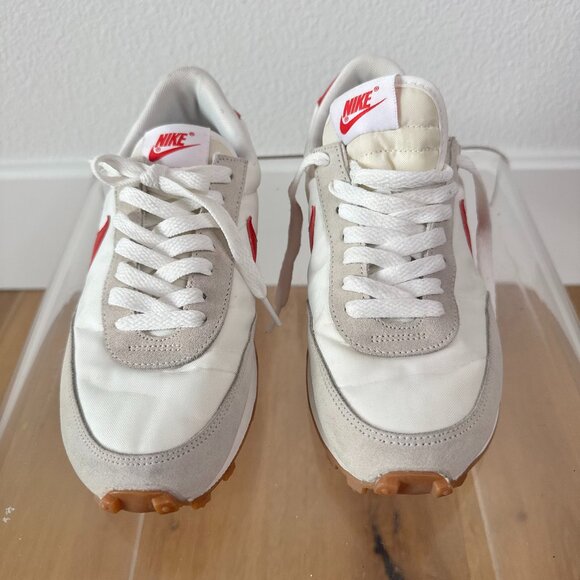 Nike Daybreak Sneakers Summit White & University Red Size 6.5 Retro Streetwear - Picture 2 of 16